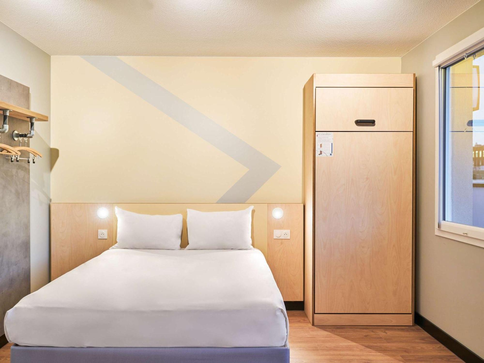 Ibis Budget Issy Les Moulineaux Paris Ouest Экстерьер фото